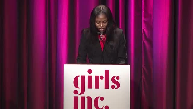 Shaun Robinson at the 2017 Girls Inc. New York Luncheon