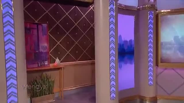 Robin Givens Is Back