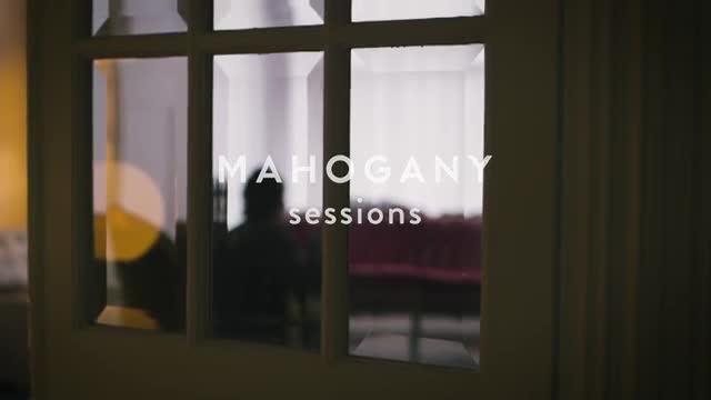 Winnie Raeder - Don't You Dare & Now I Understand | Mahogany Session