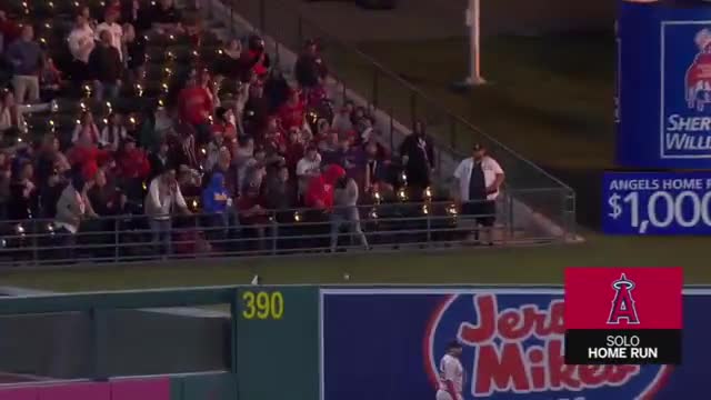 OF Chris Young hits market as a free agent