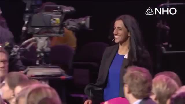 Ayesha Khanna, adm.direktør ADDO AI på NHOs årskonferanse 2018