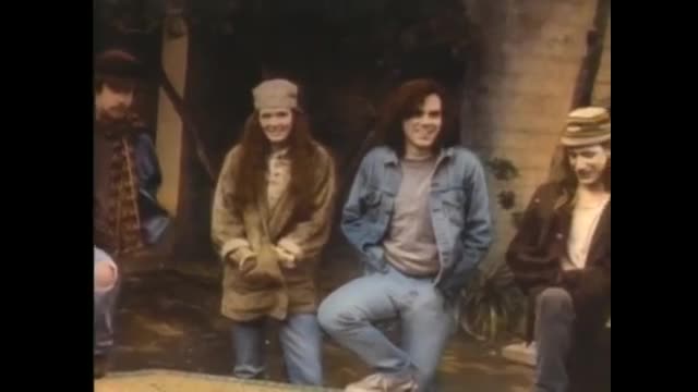 Edie Brickell & New Bohemians - Circle