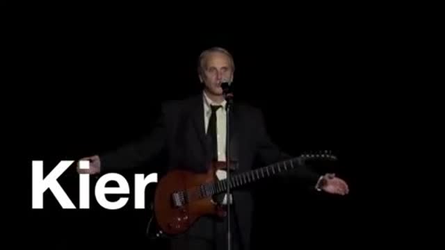 Comedian Kier