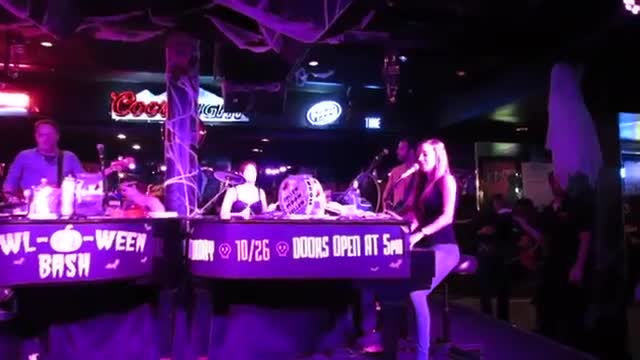 Dueling Pianos