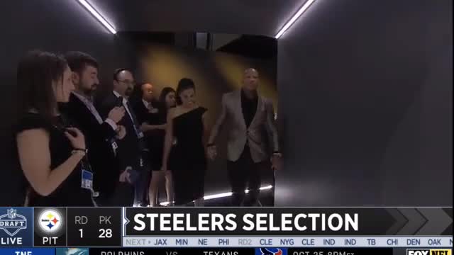 Ryan Shazier WALKS across stage to announce Steelers draft pick: 2018