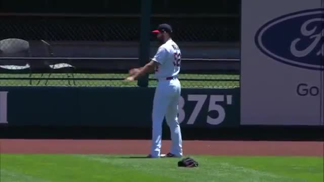 Wacha throws 8 no-hit innings in Cards' win: 6/3/18