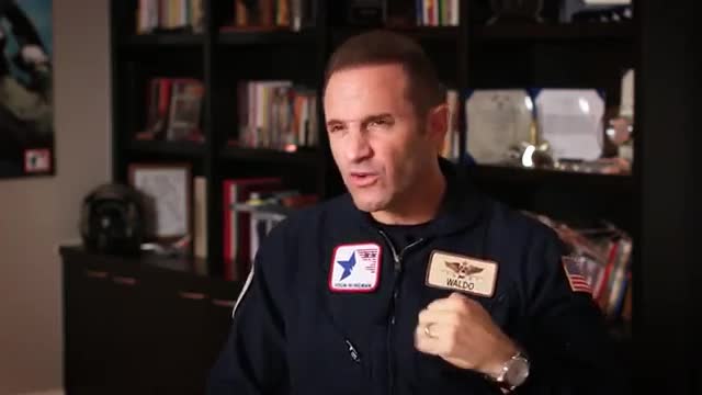 Waldo's background and customization