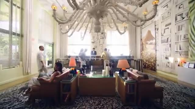 Ricky Martin - Vente Pa' Ca ft. Maluma (Official Music Video)