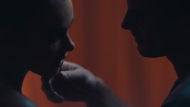 Hailee Steinfeld - Most Girls