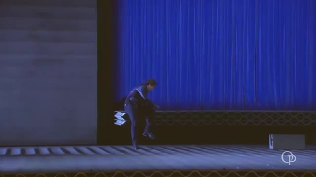 Rigoletto - La donna è mobile (Vittorio Grigolo)