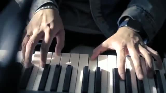 Can't Help Falling In Love With You - Elvis Presley (Cover)