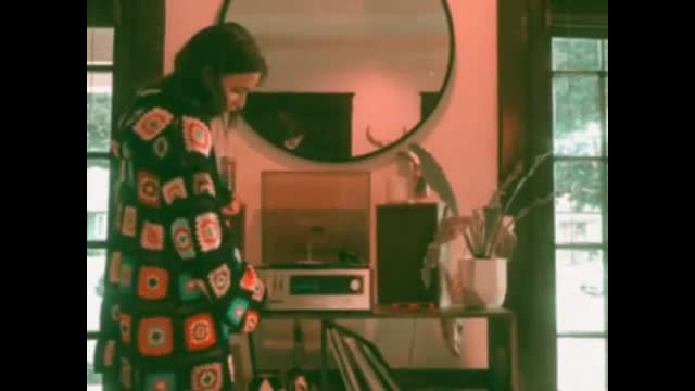 Lennon Stella // "Bad" (Demo)