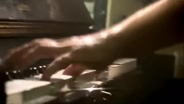 Scouting For Girls - She's So Lovely (Official Video)