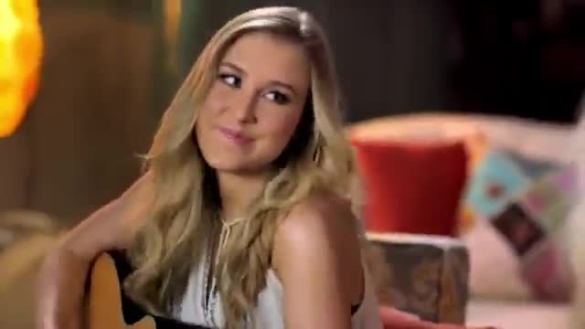 Maddie & Tae - Girl In A Country Song