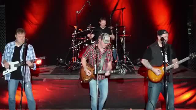 Chad Freeman & Redline