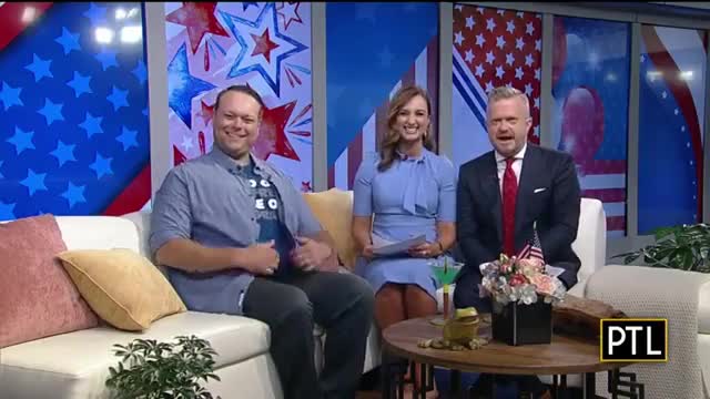 Comedian Aaron Kleiber