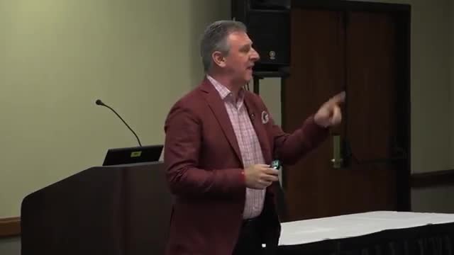 Humans@Work: 4 Steps to Cultivate a Culture of Insights & Innovation