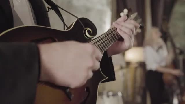 The Straytones