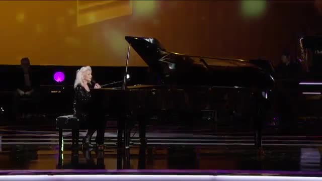 Judy Collins Performs Suzanne | 59th GRAMMYs