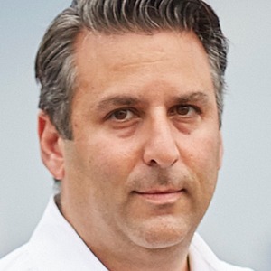 Lewis Schiff