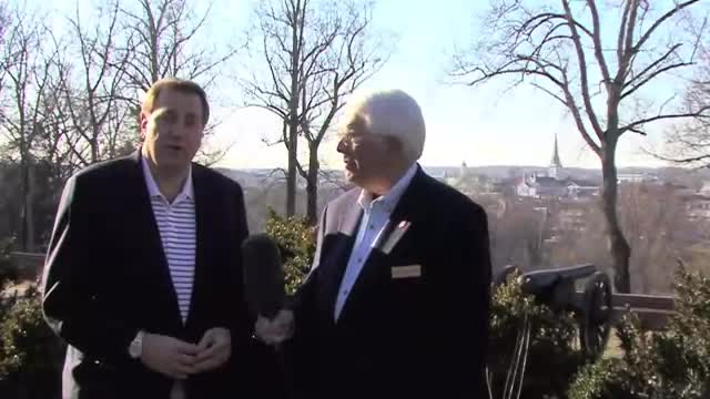 Gary speaks on his "Battlefields to Business"