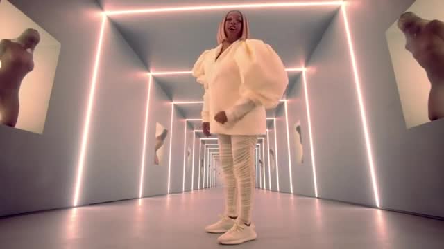 Kanye West & Lil Pump ft. Adele Givens - "I Love It" (Official Music V