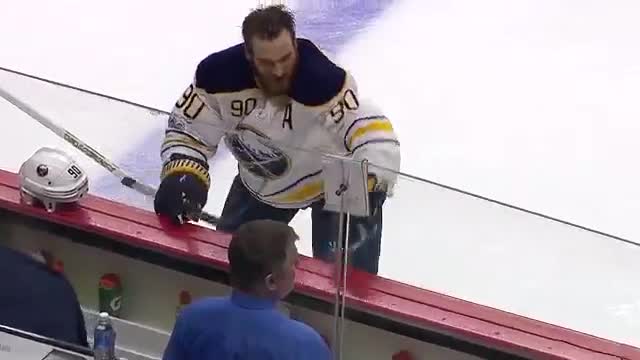 Bailey's goal helps Sabres to 3-2 comeback win