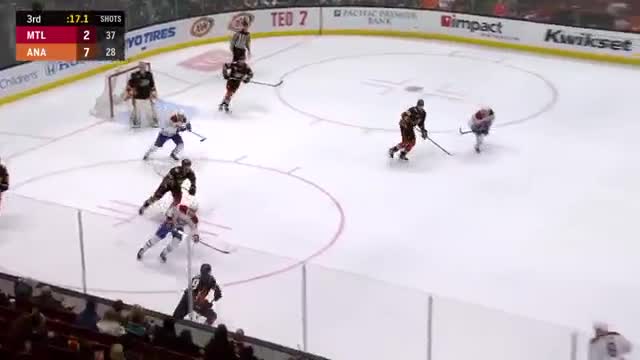 Max Jones nets first NHL goal