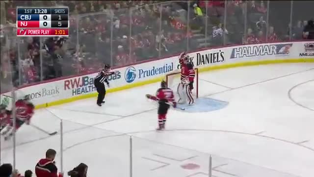 First NHL penalty shot for Sedlak, snipes one past Schneider