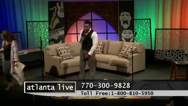 Comedian Demoine Kinney Live