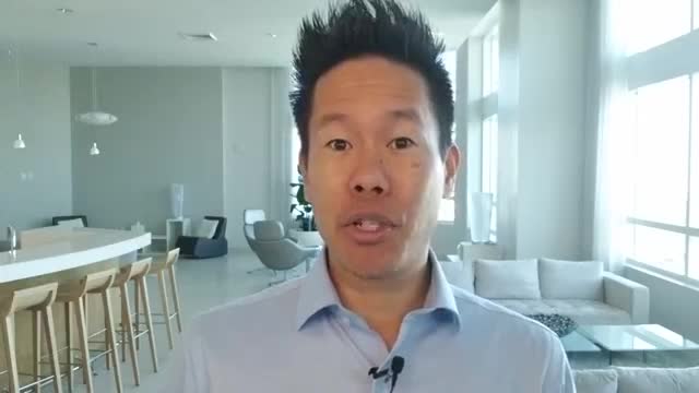 Share Your Story and Build a Business as a Speaker