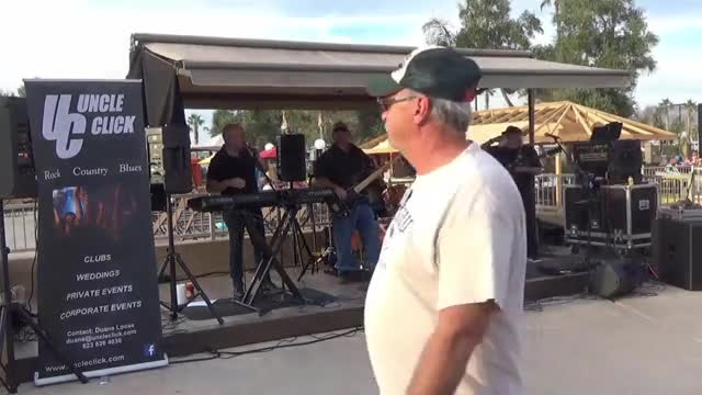 UNCLE CLICK LIVE