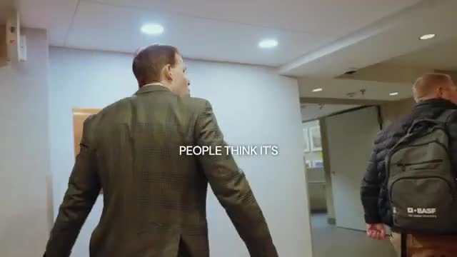 Strength That Does Not Need Applause (1:29)