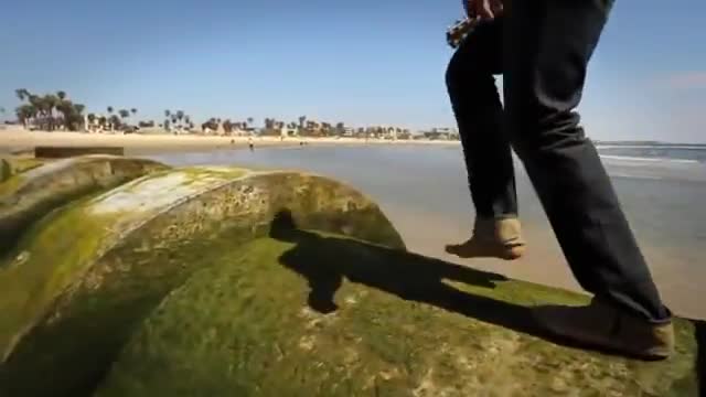 Michael Franti & Spearhead - The Sound Of Sunshine