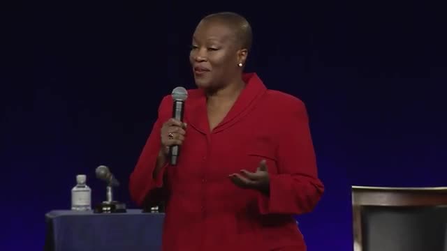 Versonya on-site 2K global audience - stretching to meet people where they are