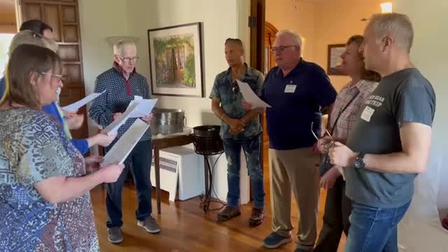 Leading the Stein Song