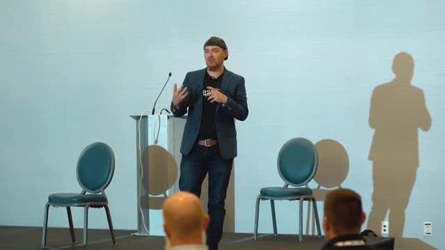 About Ari Gunzburg, Keynote Speaker on Personal Greatness